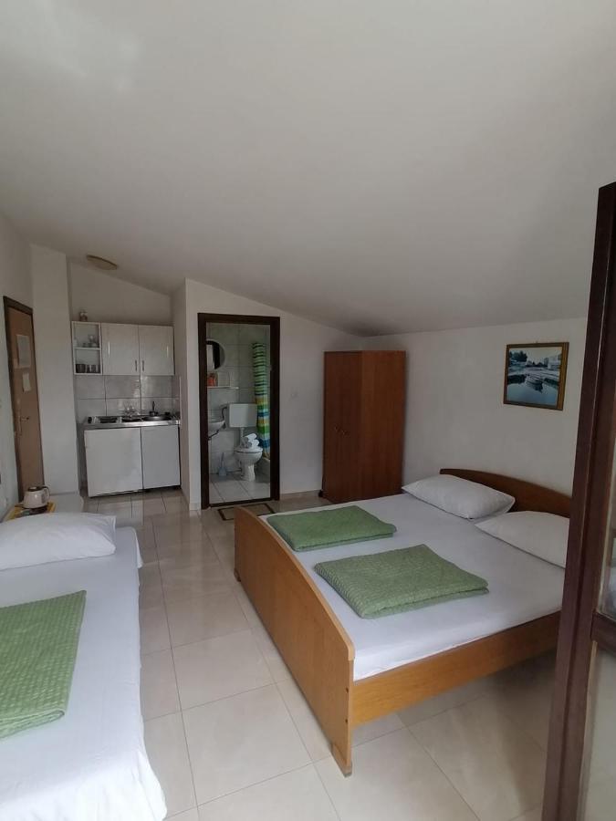 Studio Apartmani Marinella Baška Voda Εξωτερικό φωτογραφία